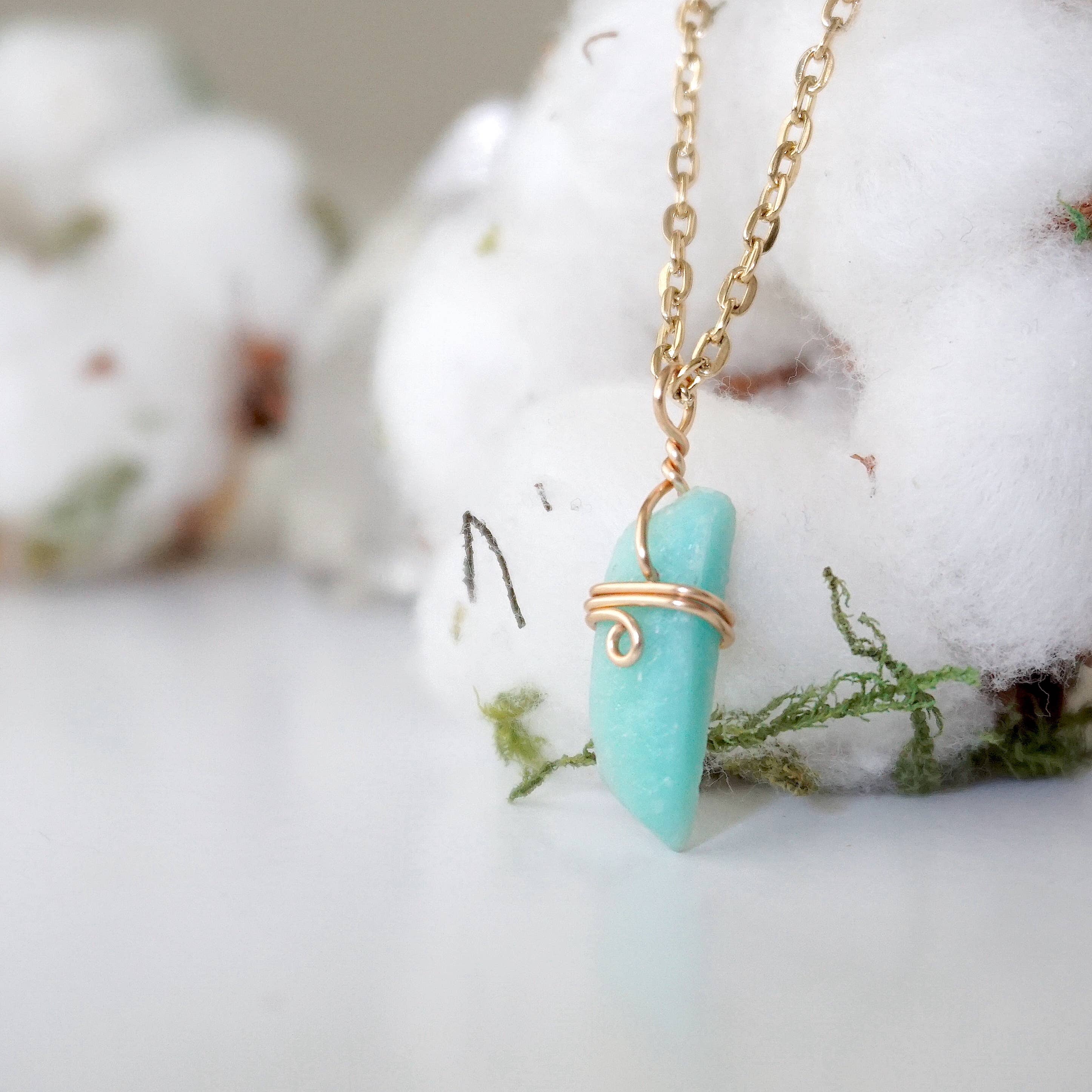 Raw Stone Elegance - Vendita all'ingrosso Collana con ciondolo/pendaglio - Collana in amazzonite grezza, cristallo verde organico, gioielli per la mamma7