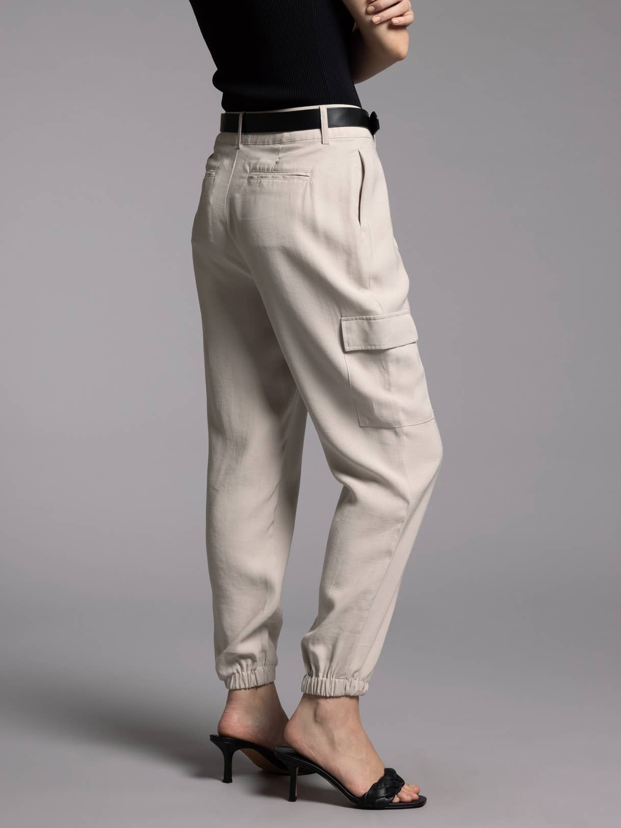 Weekend Los Angeles – wholesale Pants – Women's – Cargo Jogger Pants - LEA PANTS2