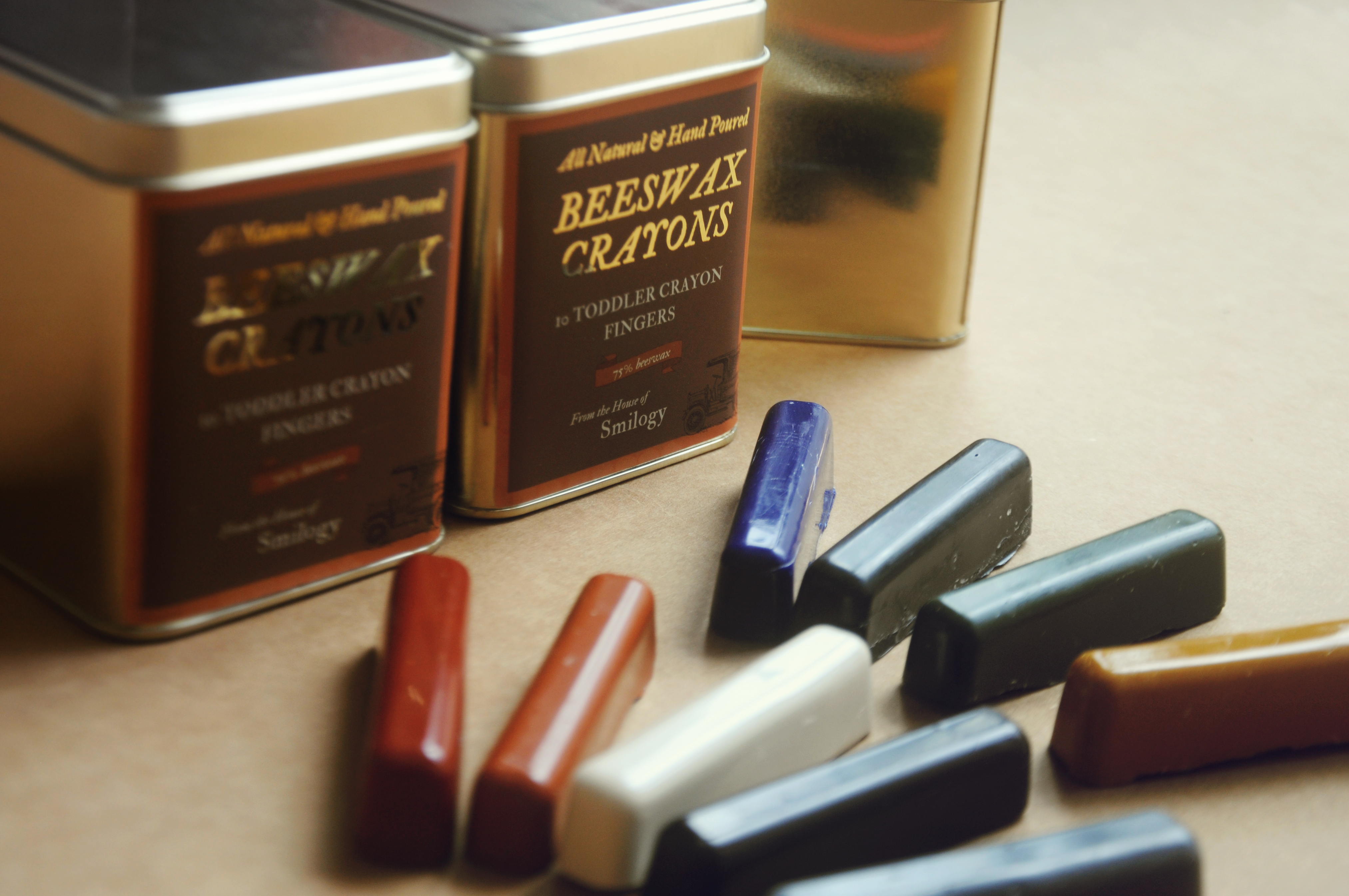 Smilogy Kids Ltd - Wholesale Crayons - Kids & Baby - Set of 10 Natural Toddler Beeswax Crayons in a Tin- Finger Crayons1