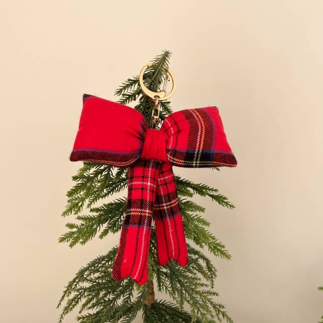 MOND HAUS - Wholesale Keychain - Women's - December Keychain | Holiday Tartan Plaid Big Ribbon Charm1