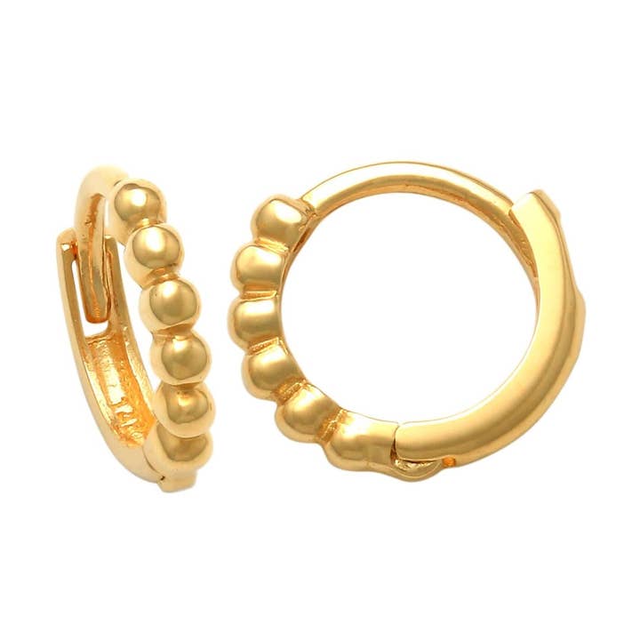 Créoles Huggie minimalistes de 10 mm en or massif 14 carats pour la vente par Zahav Jewelry