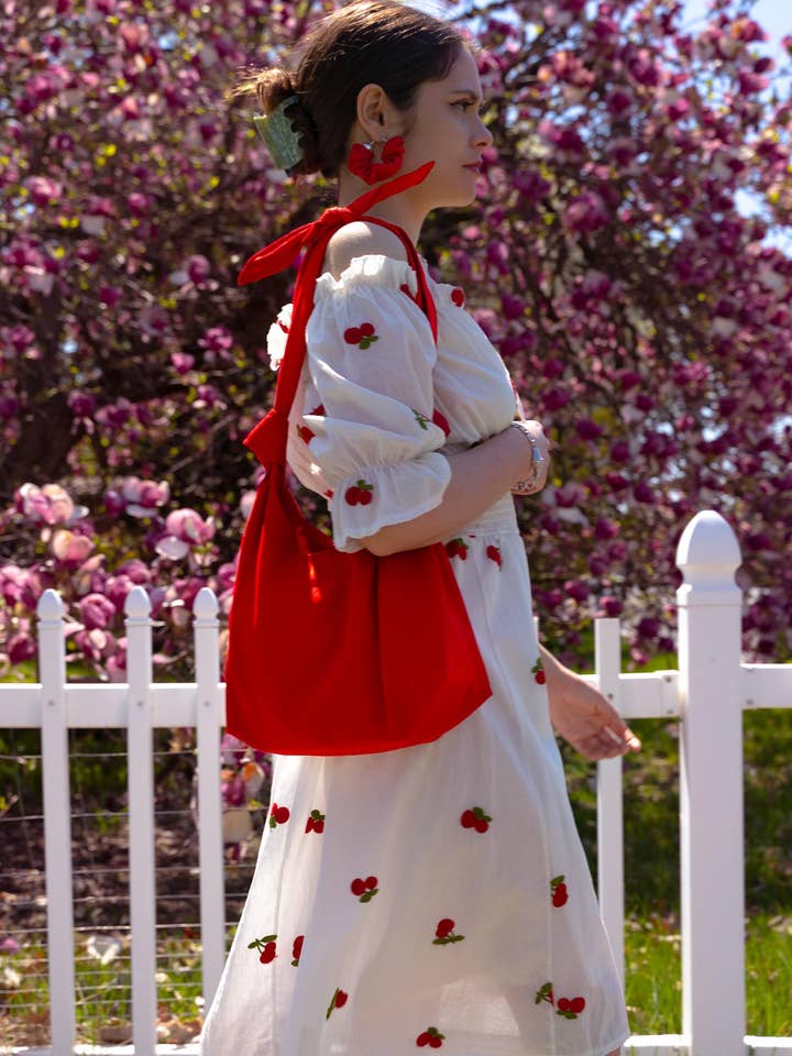 Nodo Linen Tote in Cherry for wholesale by MLE