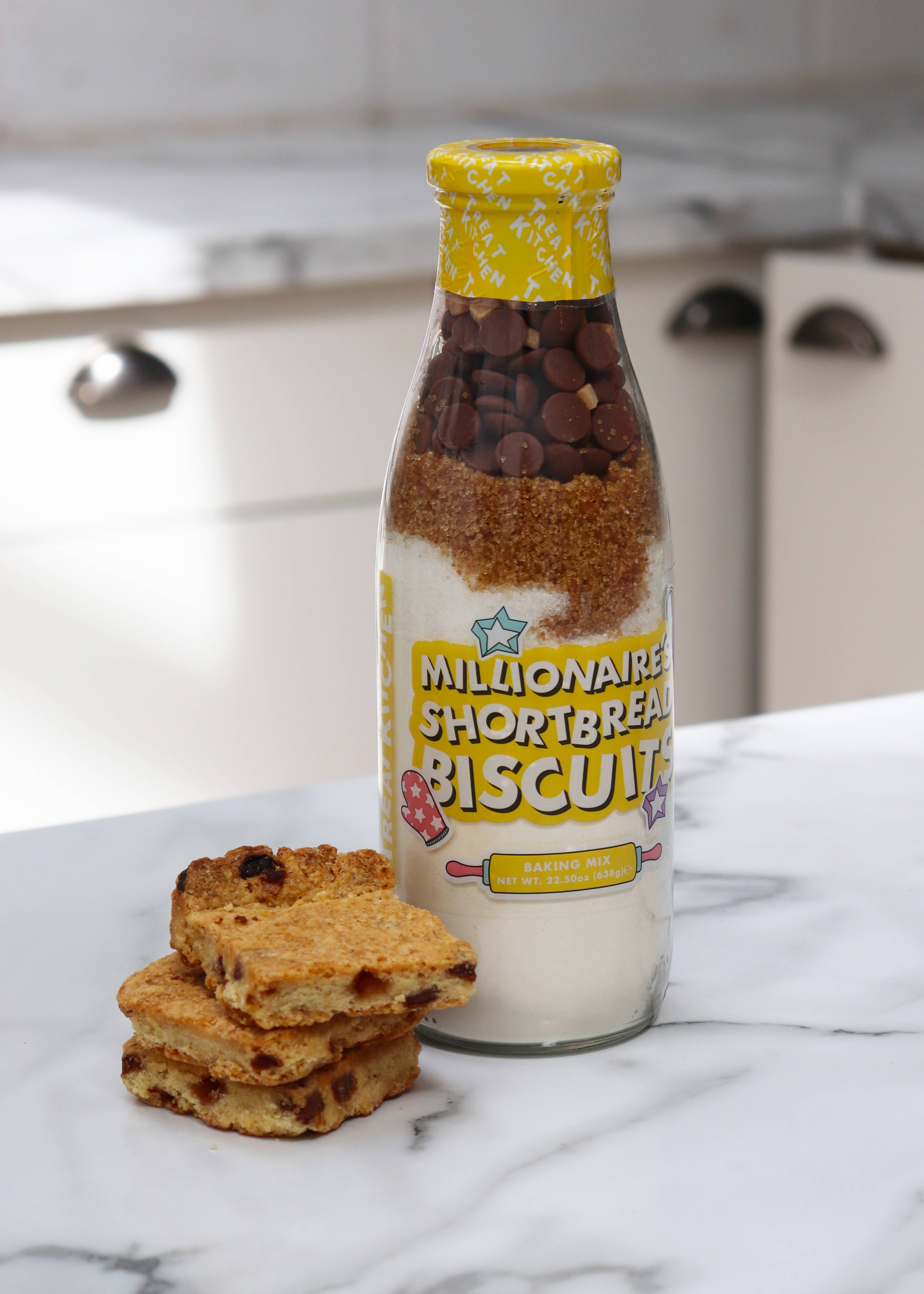 Treat Kitchen – wholesale Biscuit mix – Millionaire Shortbread Biscuit Baking Bottle 4