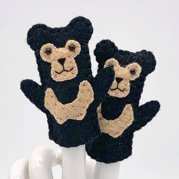 Sol Bear Filt Finger Puppet för wholesale av Lumpy Buttons