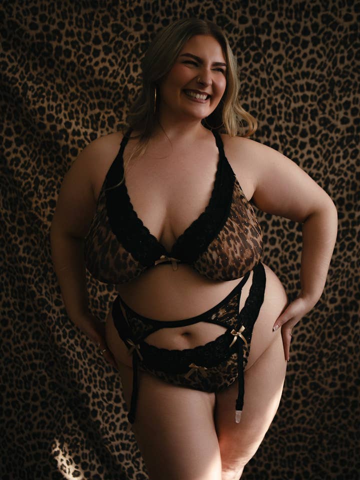 Abigail Walker lingerie – wholesale Lingerie Set – women's – Wild Love Thick Band Lingerie Set17