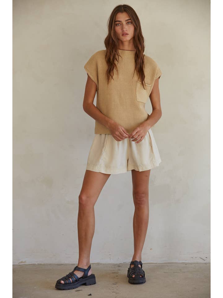 Natural L7020 | Linen Elastic Waist Shorts for wholesale on Faire1