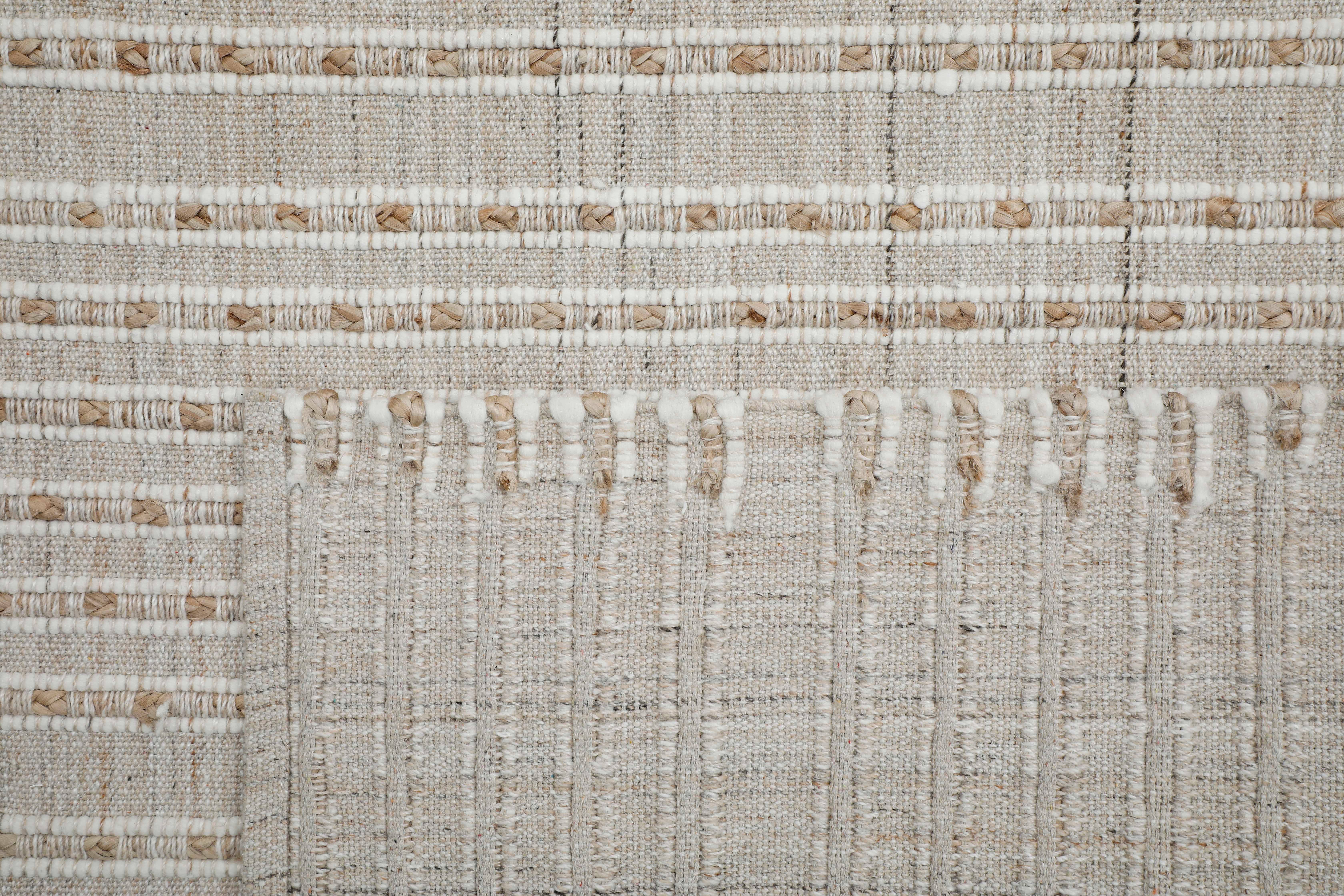 Sona Ivory Area Rug for wholesale on Faire4