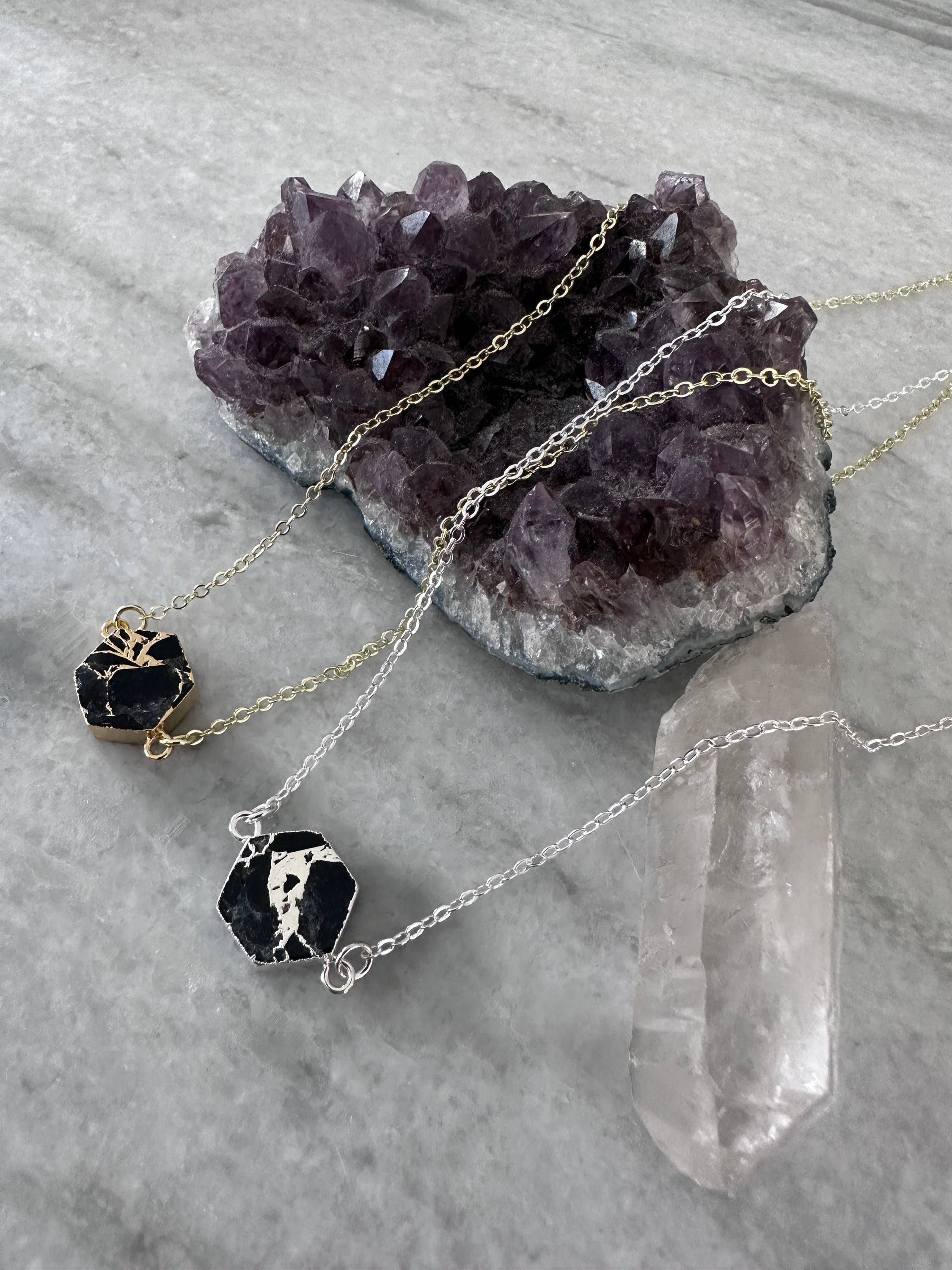 Twisted Pine Jewelry - Wholesale Pendant/Charm Necklace - Kintsugi Necklace - Onyx - Silver & Gold4
