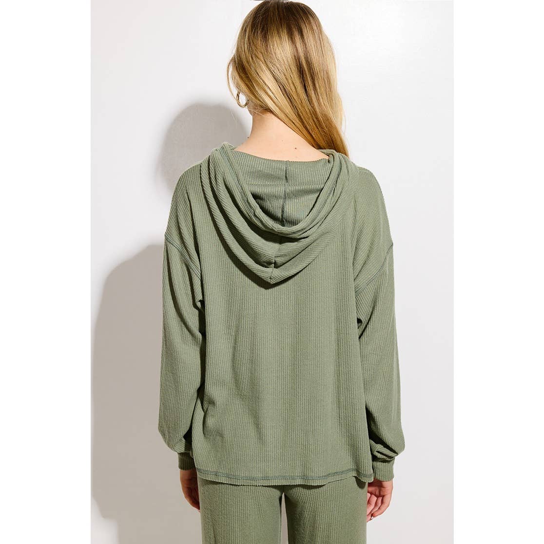 Phil Love - Venta al por mayor Conjunto de ropa cómoda - Mujer - Conjunto de ropa de salón con capucha y estampado de canalé Desert Cowgirl 24