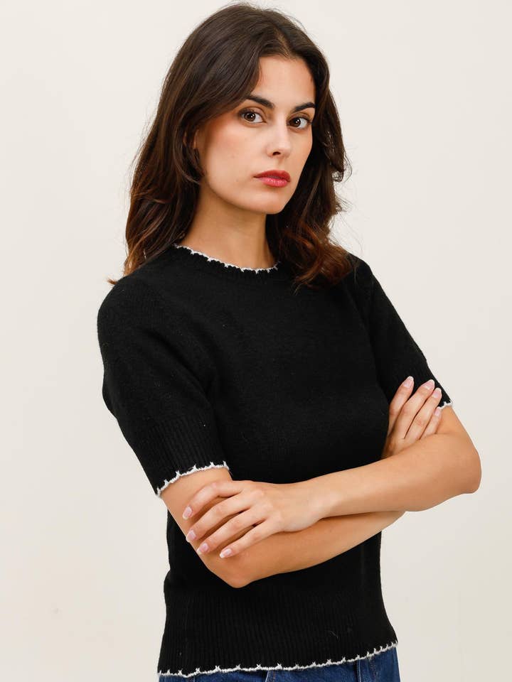 A1553 SCALLOPED SWEATER for wholesale by Daphnea