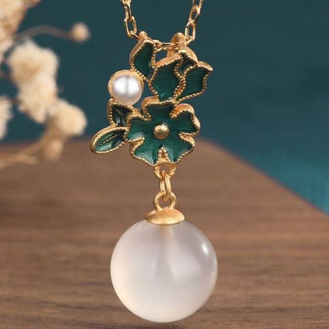 Flor de esmalte com colar de pérolas e jade por atacado de Bright MacMing