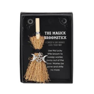 Wholesale Straw Witch Available For Your Crafting Needs 