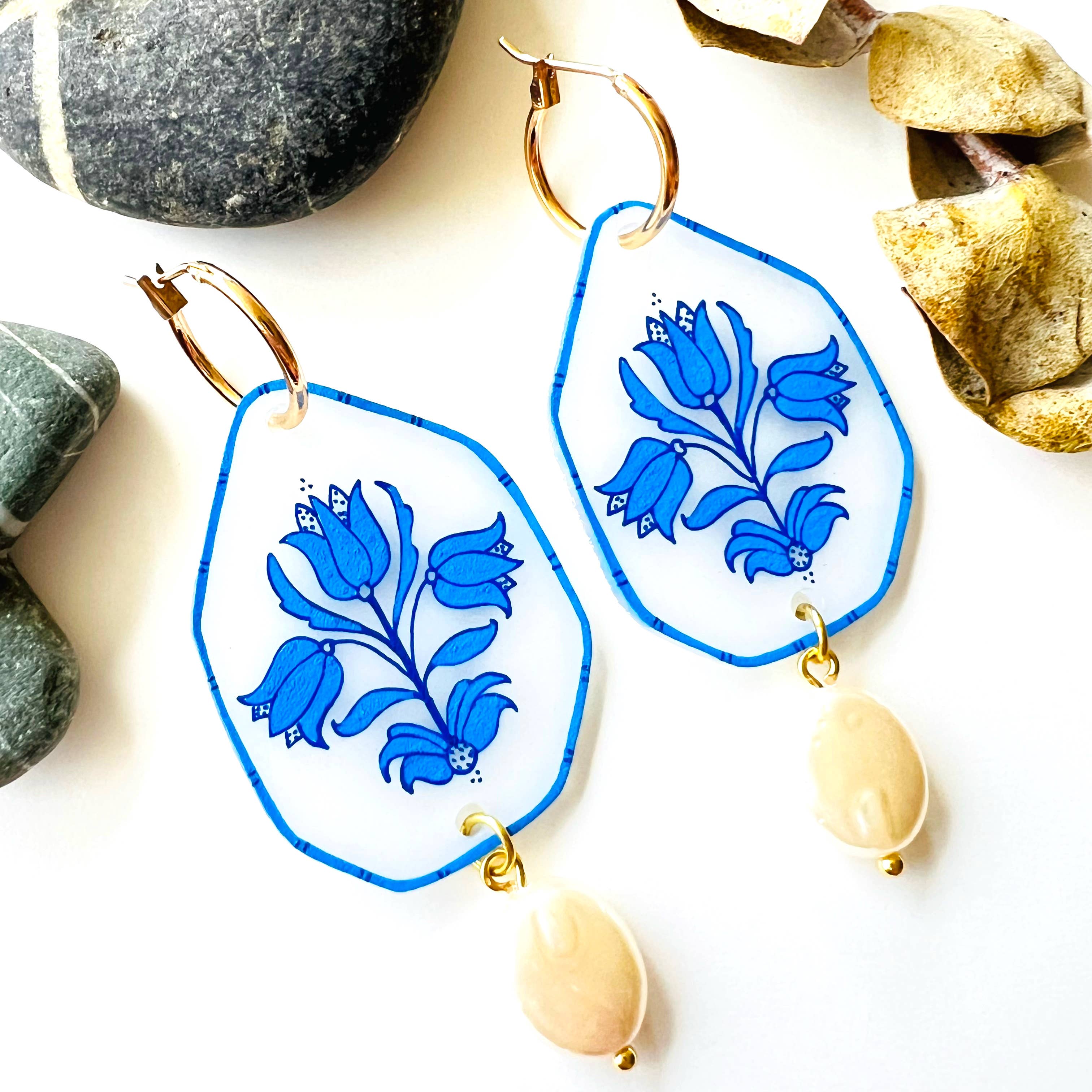Bang Bang Bijoux - Wholesale Dangle Earrings - Delft Blue Flowers2