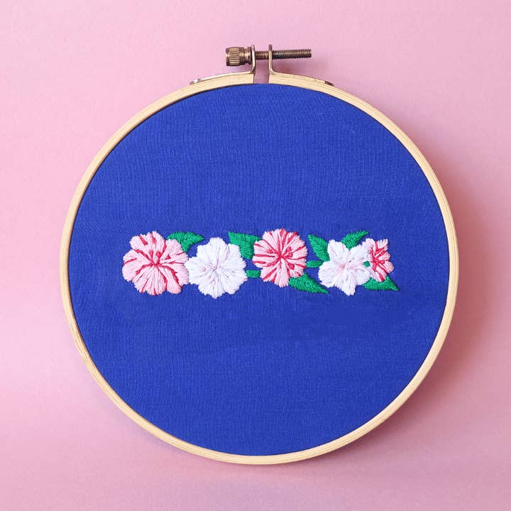 Kit de broderie Sakura Bloom | By Camille Cauvez pour la vente par Mellow