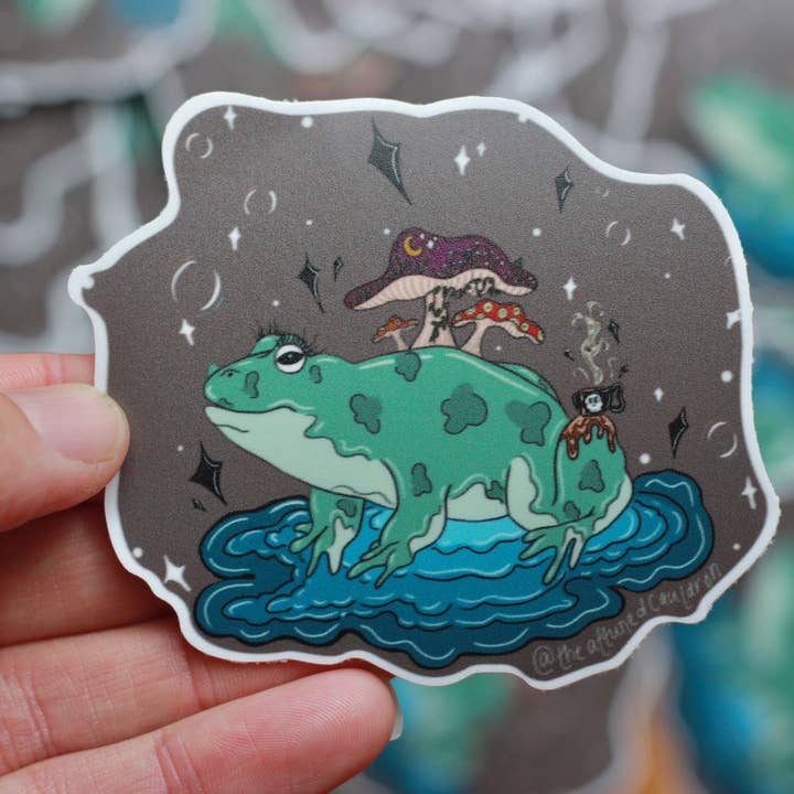 The Attuned Cauldron LLC – Großhandel Aufkleber – „Froschpilz“ Vinyl-Aufkleber