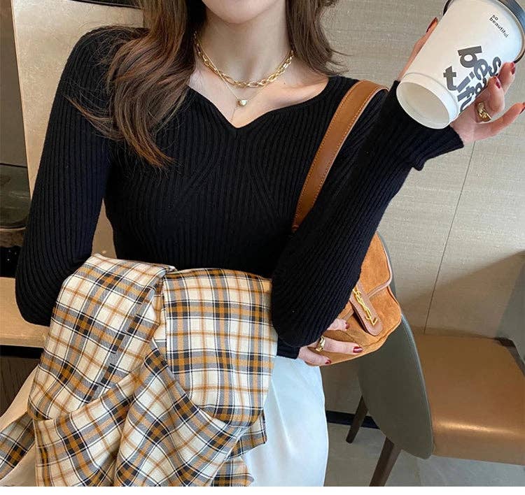 Blak Wardrob - Wholesale Knit Sweater - Women's - Women Slim V-Neck Bottoming Sweater8