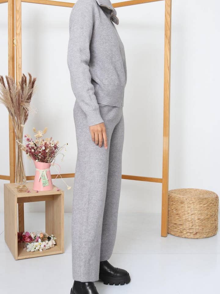 DIX-ONZE - Wholesale Top & Pant Set (NOT Loungewear) - Women's - Zipped Knit Set – Wide Collar Jacket & Straight Pants9