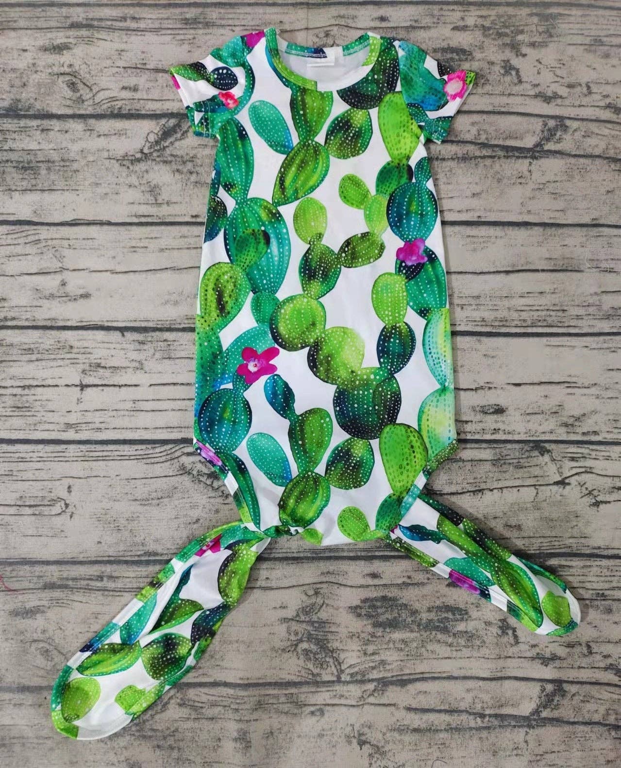 Aier Wholesale - Wholesale Babygown - Baby - Baby newborn western green cactus gown1