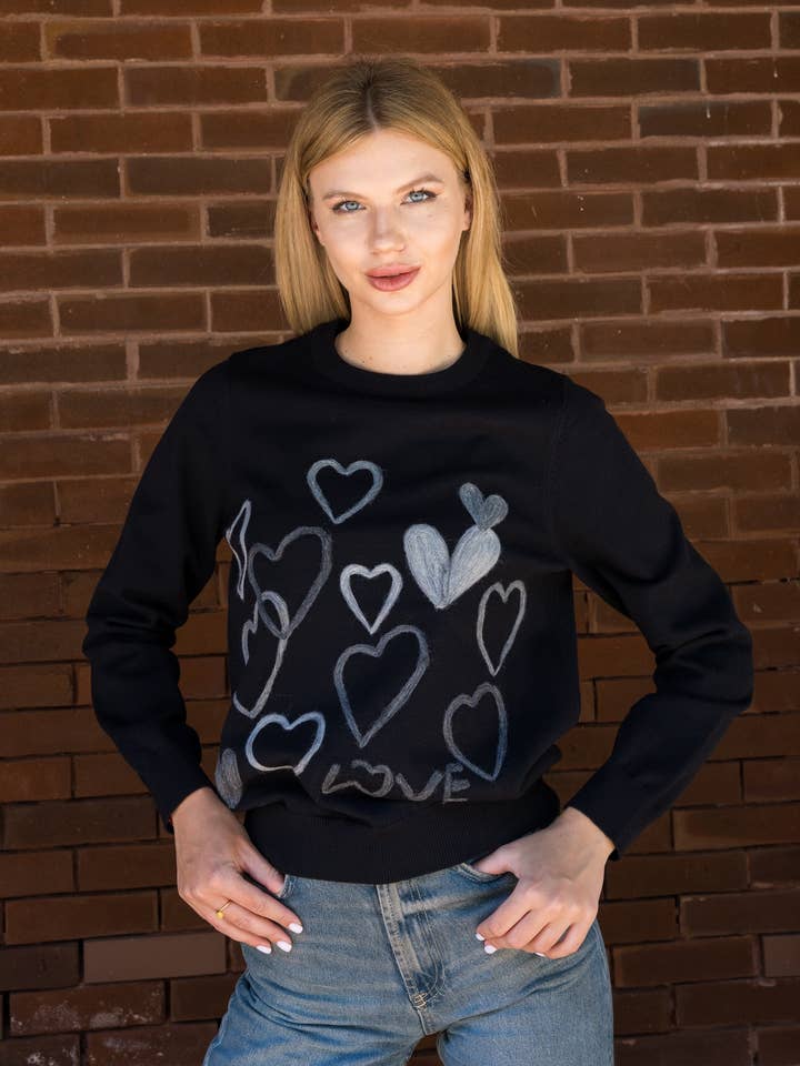 Svart & Grå Broderade Hjärtan Tröja för wholesale av Moving Forward Designs