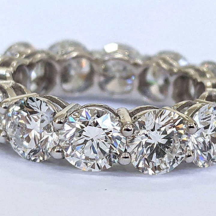Lifetime Jewelers - Wholesale Multi-Stone Ring - Near 6 Carat Ct Lab Grown Diamond Full Eternity Band 14k3