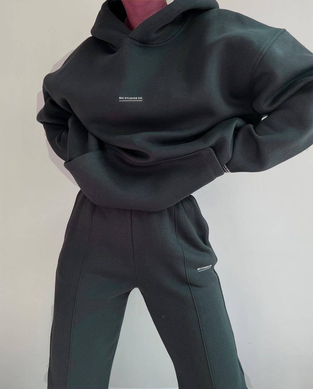 Lily Clothing - Wholesale Top & Pant Set (NOT Loungewear) - Women's - FLEECE FASHION THICK PANTS SPORT TWO-PIECE SET4