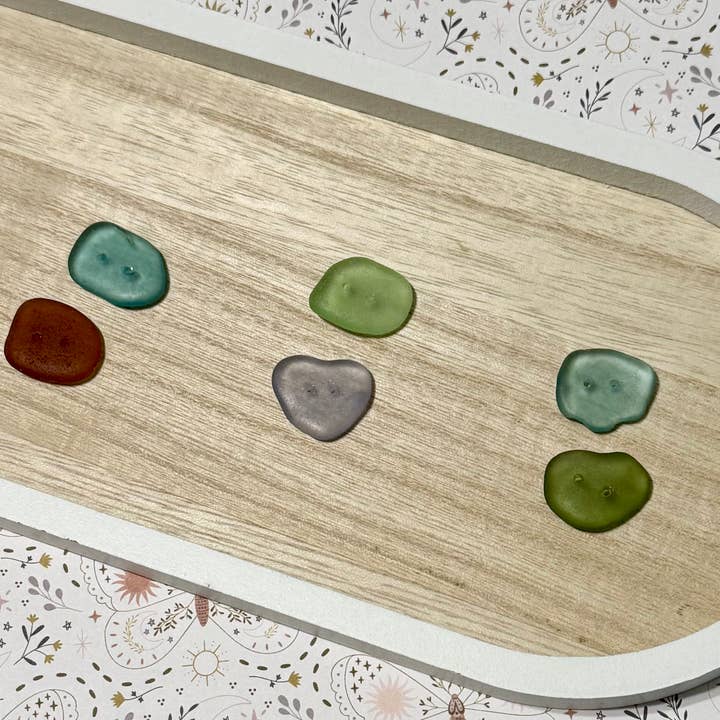 Boutons en verre de mer Shore Treasure pour la vente par Cyn Elizabeth Studios