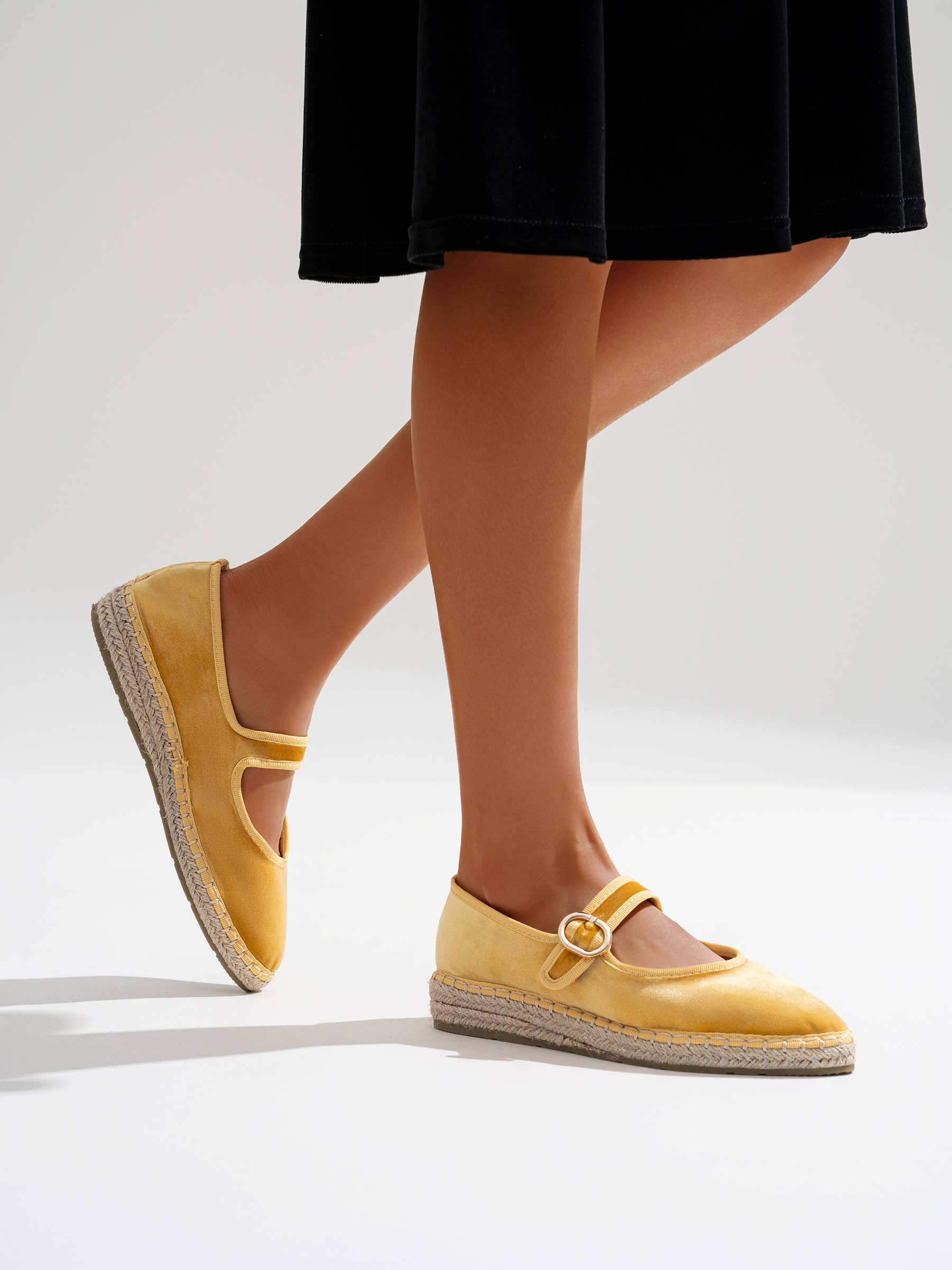 CEREZA – wholesale Flats – Women’s – Velvet Mary Jane Espadrille5