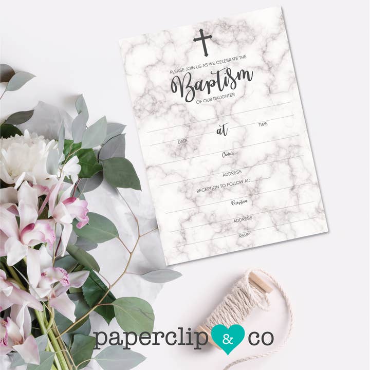 Marmeren achtergrond doop uitnodigingsset voor jongen of meisje voor wholesale door Paperclip & Co