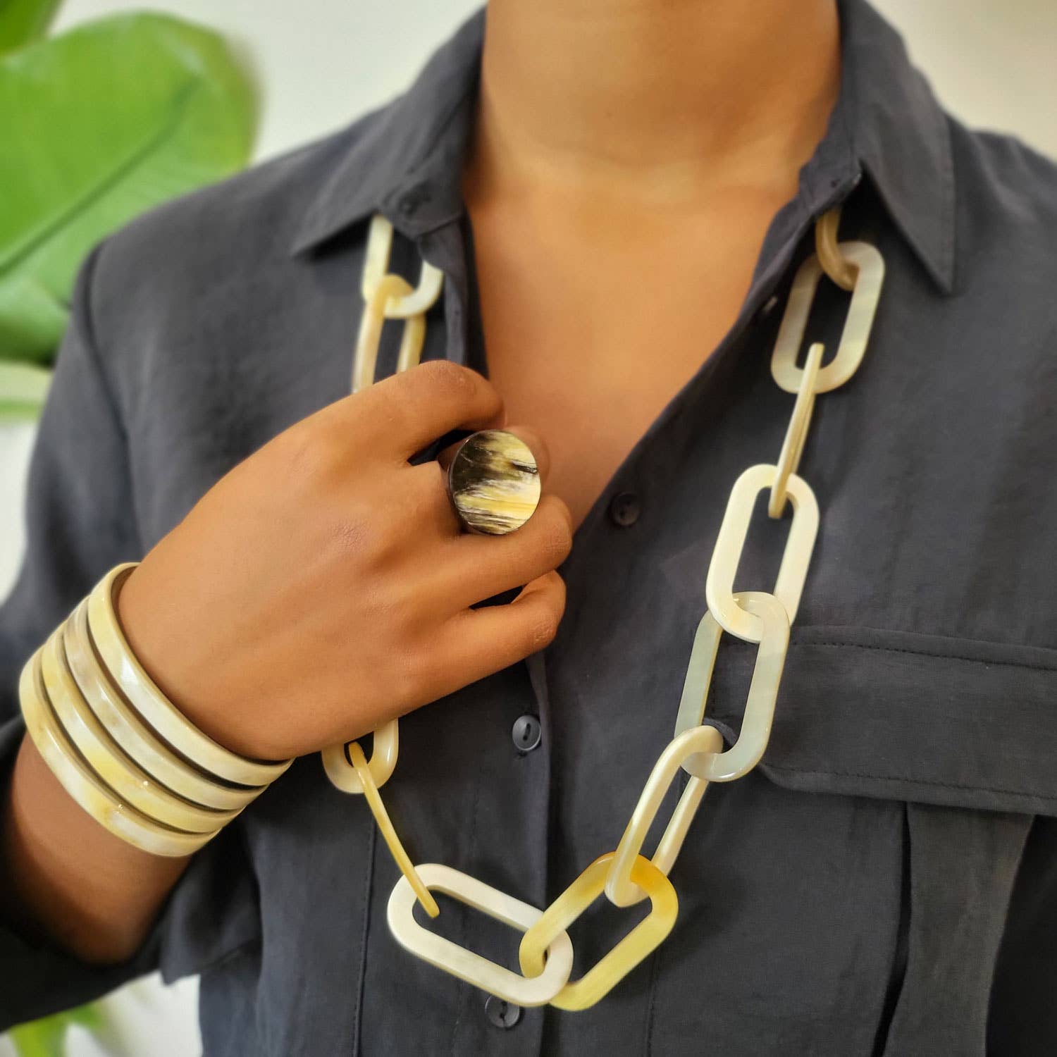 BRANCH JEWELLERY – wholesale Cocktail/statement ring – Black Natural Round Buffalo Horn Ring jewelry Gift for women9