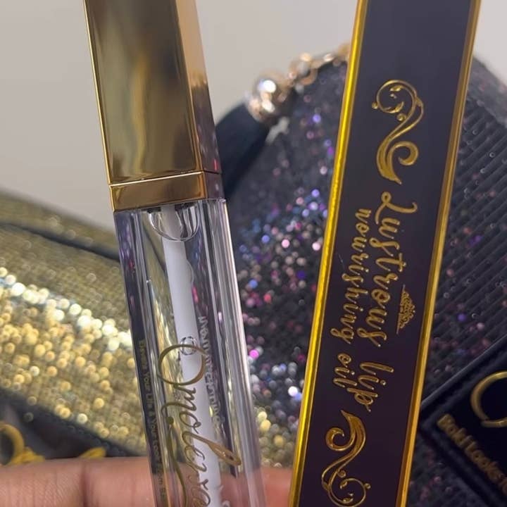 Huile nourrissante pour les lèvres lustrous pour la vente par Omolewa