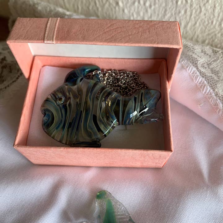 Terrapin Glass Gardens - Wholesale Individual Charm/Pendant - Hand sculpted Glass Fish Pendants4