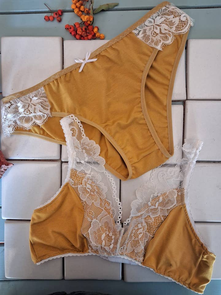 Bamboo Lingerie set Giallo per la vendita all'ingrosso da parte di muymakò handmade