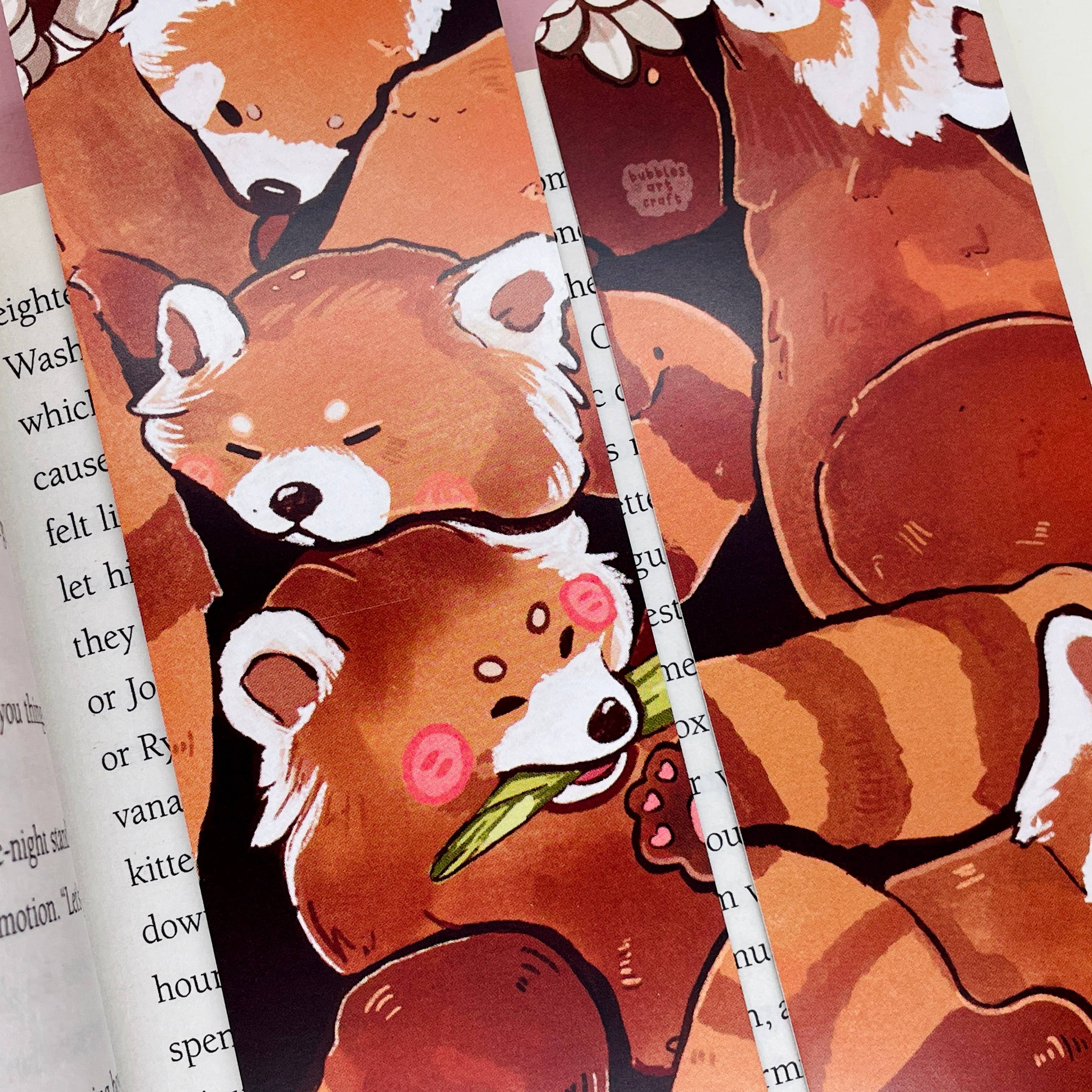 BubblesArtCraft - Venta al por mayor Marcapáginas - Marcador con forma de pila de panda rojo, diseño de doble cara, bonito5