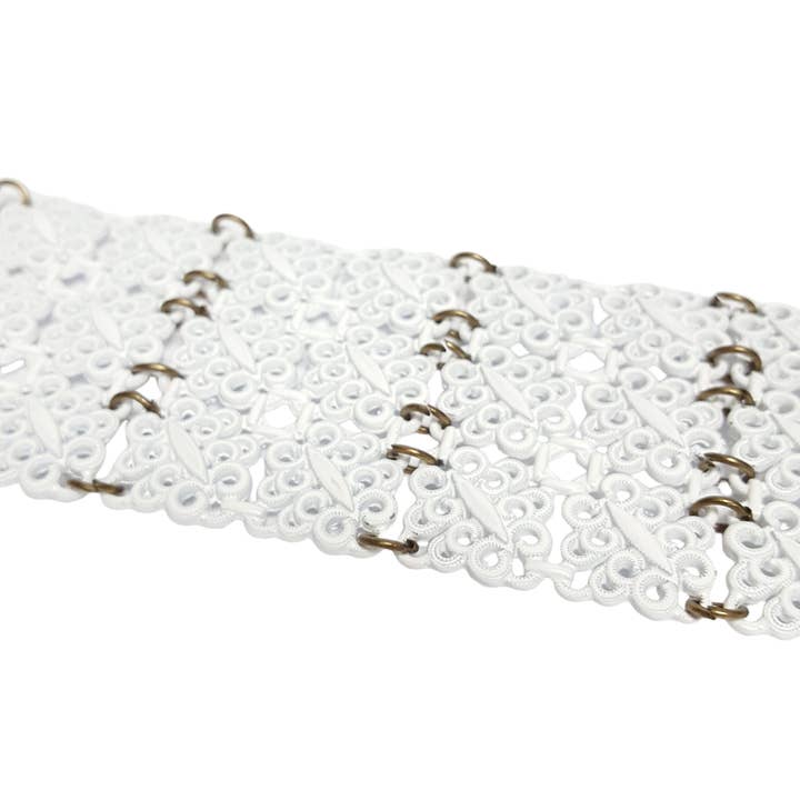 Axesoria West - Wholesale Belt – Women's - White Metal Mesh Chain belt2