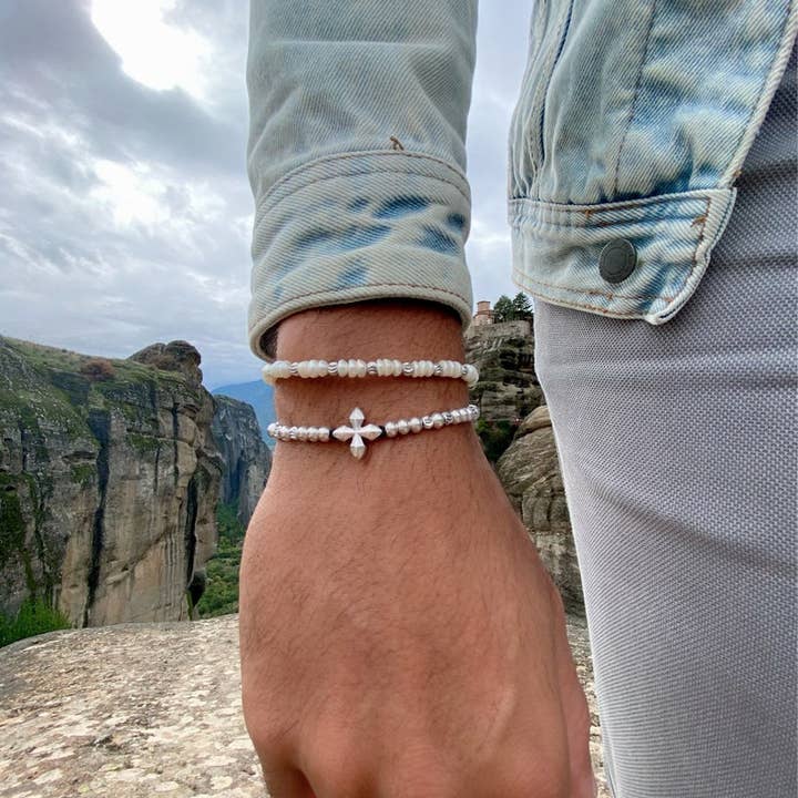 Christina Christi – Joias - Homem por atacado – Pulseiras masculinas, Pulseira de pérolas com cercadura, Pulseira de cruz de prata4