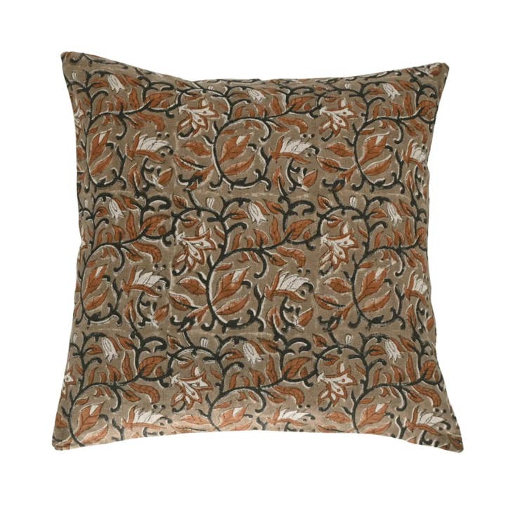 Charles Botanisk Print Dybt Karamel Pudebetræk for engroshandel hos Thread To Form