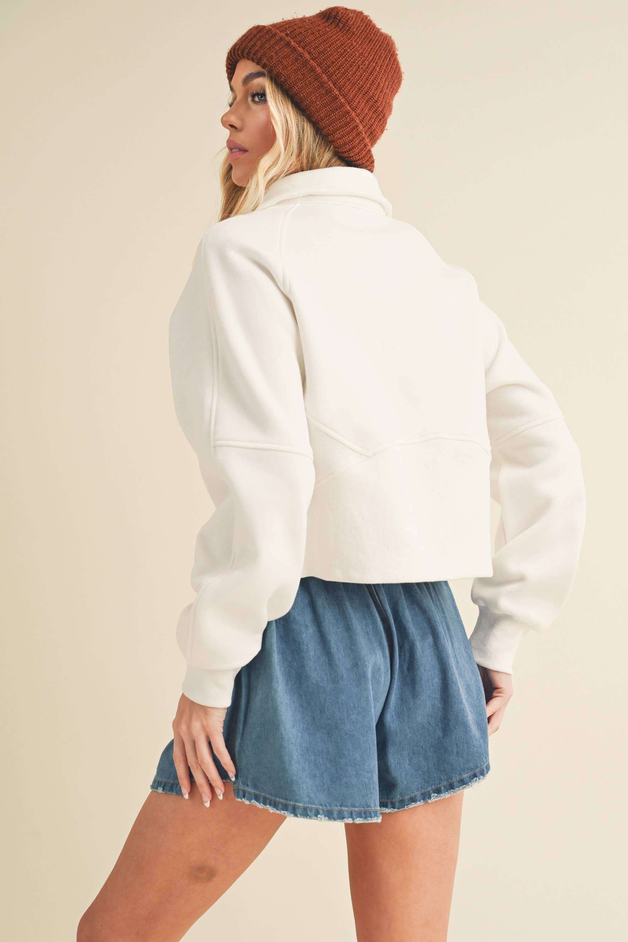 AEMI + CO - Wholesale Sweatshirt - Dames - 950CK Duif, trechterhals, halve ritssluiting, 245