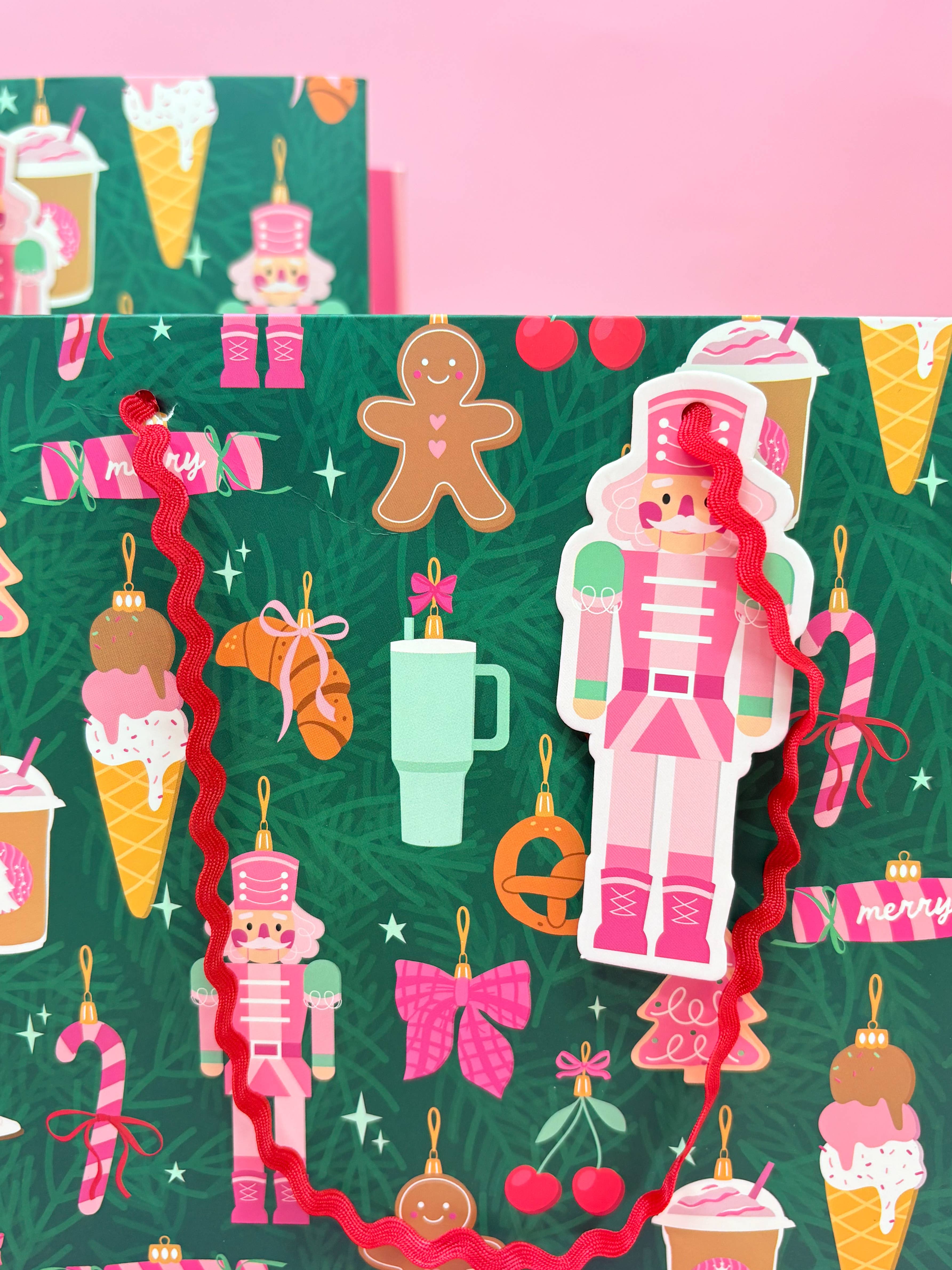 Rock Paper Scissors – wholesale Presentpåse – It Girl Julklappspåse med Etikett - 3 storlekar1