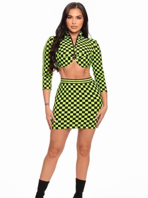 ENSEMBLE DE JUPE À CARREAUX SPORTIF pour la vente par CAPSULLE