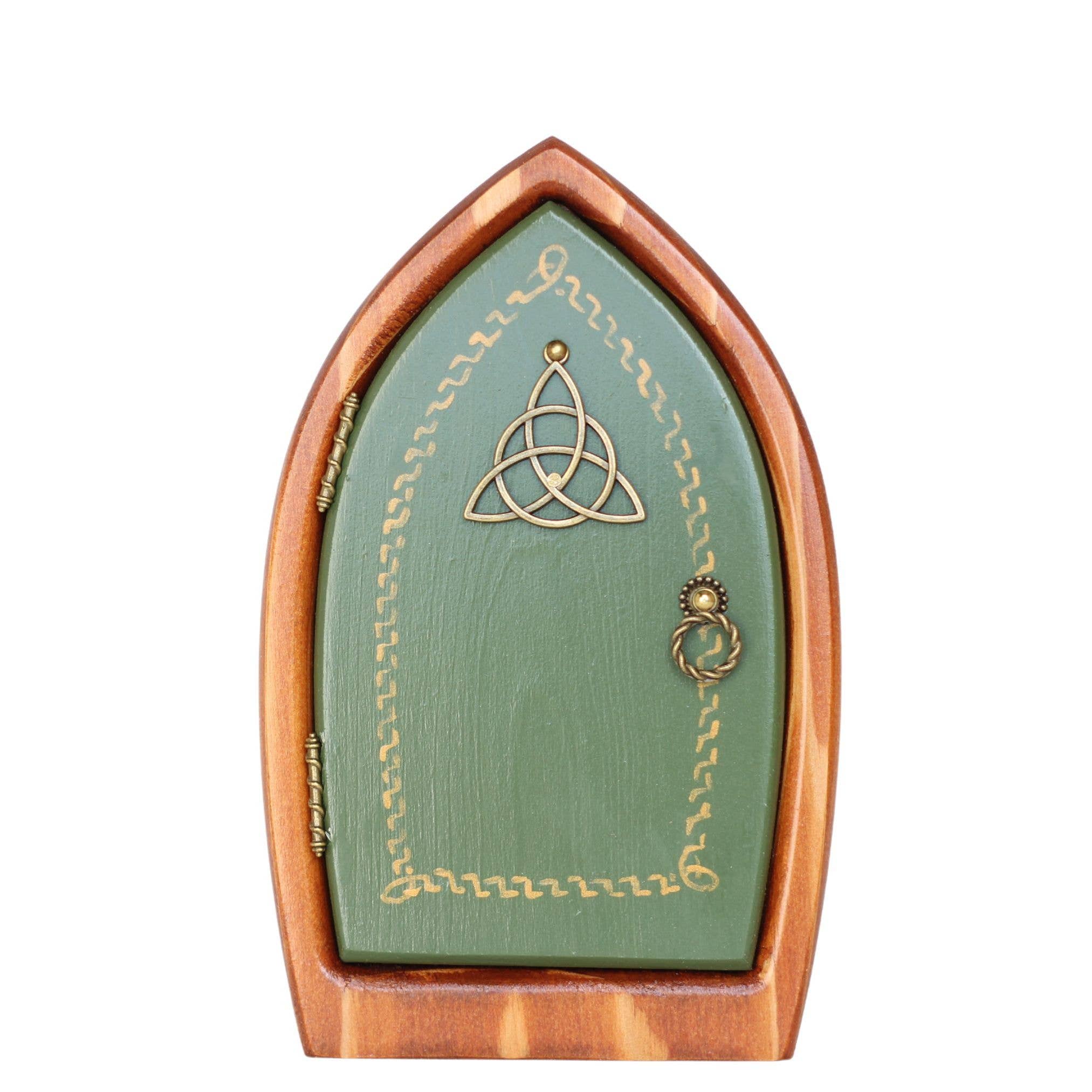 Sugar Bush Fairy Doors - Vendita all'ingrosso Ornamenti/decorazioni per esterni - Porta fatata Celtic Trinity in legno lavorato a mano0