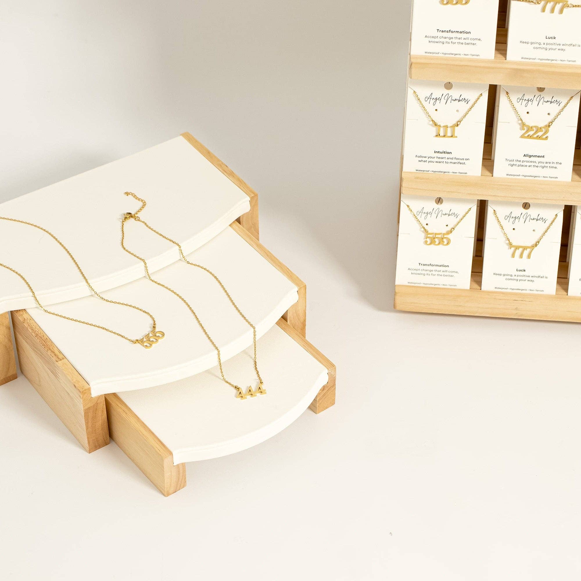 WJW - Venta al por mayor Soportes y estantes de exposición de joyas - Set de exhibición de joyería con números angelicales9