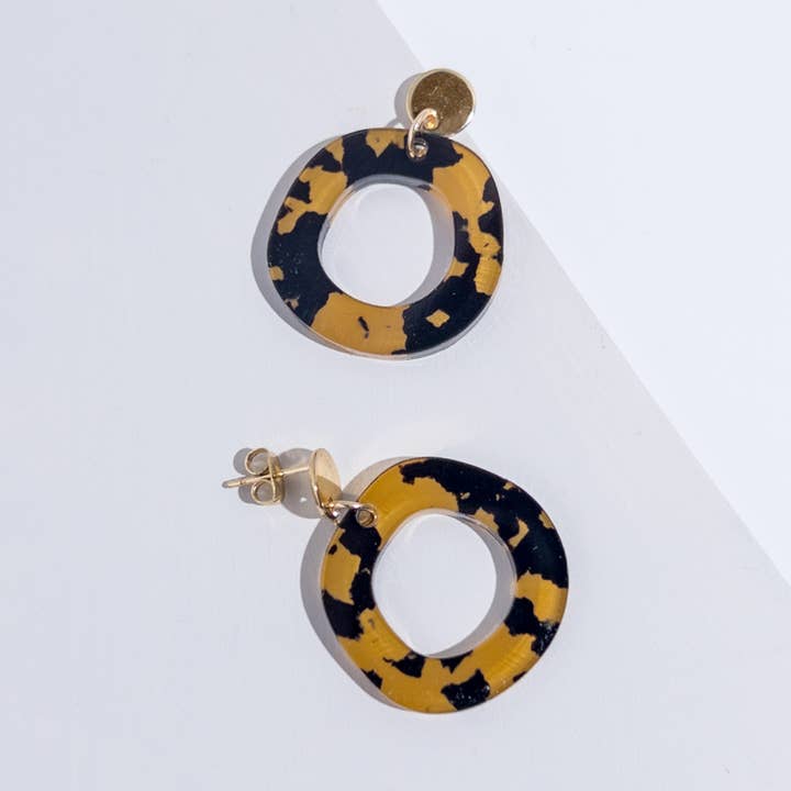 Frankie Minimalist Dangle Earrings - Tortoise Shell for wholesale by Mingled