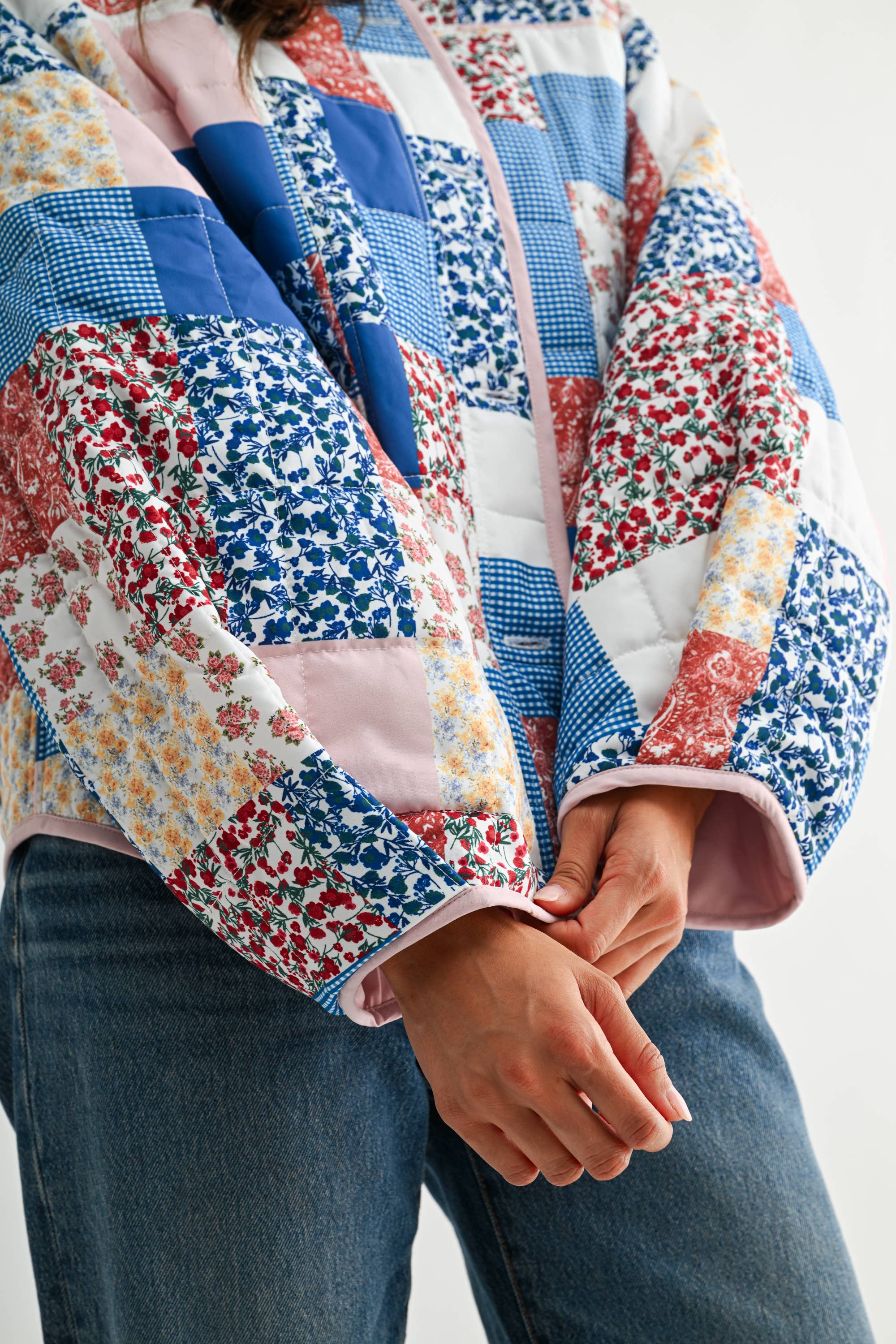 BLUE MULTI CJJ26871 PATCHWORK BLISS QUILTED JACKET for wholesale on Faire6