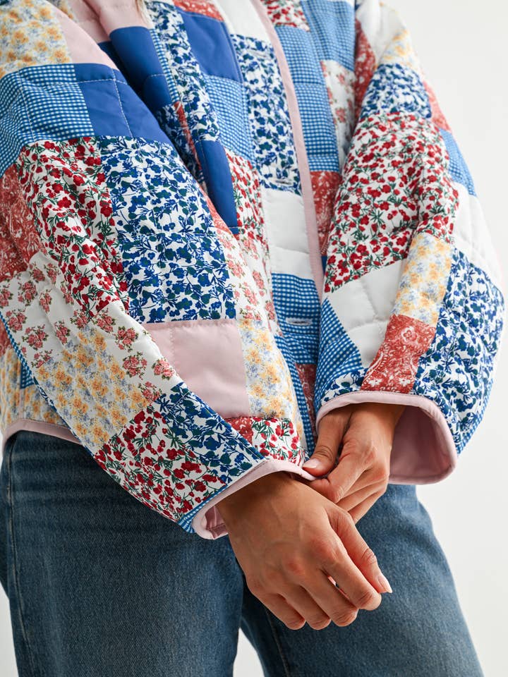 BLUE MULTI CJJ26871 PATCHWORK BLISS QUILTED JACKET for wholesale on Faire6