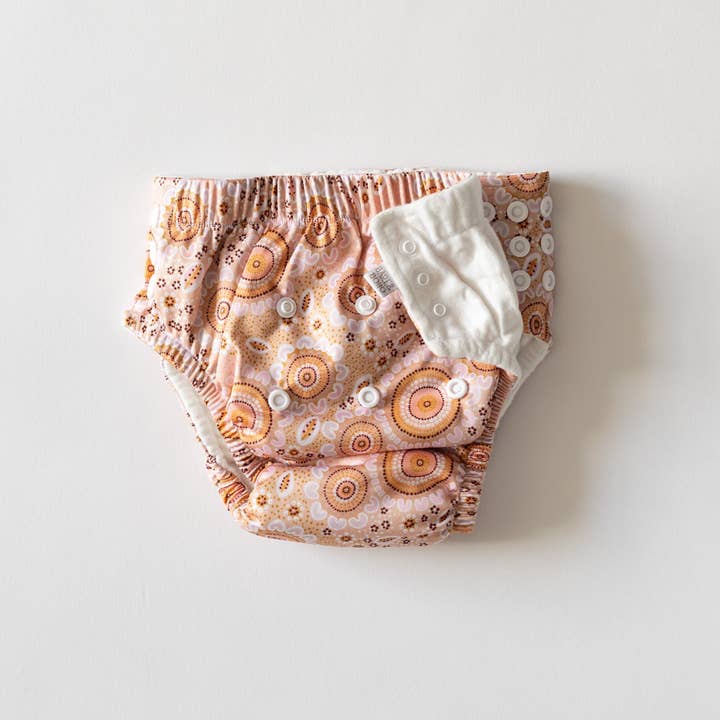 Återanvändbara träningsbyxor för småbarn | Springflower för wholesale av Bare and Boho