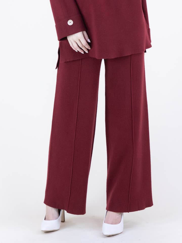 Wholesale Casual Wide Leg Knitted Pants w/ Front Seam Detail Wholesale Casual Wide Leg Knitted Pants w/ Front Seam Detail