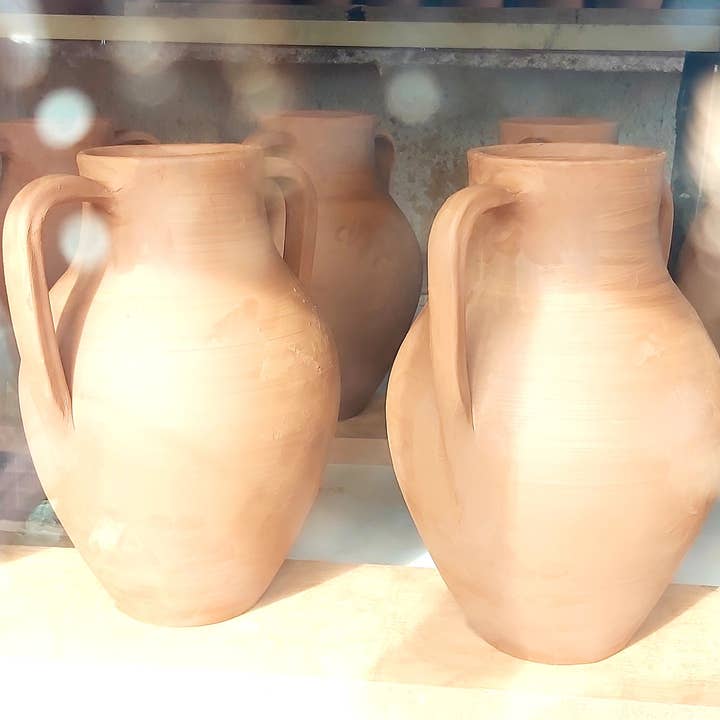 Cerámica Roca Caus – Engroshandel Vase – Hvid og terrakotta keramisk vase med to håndtag9