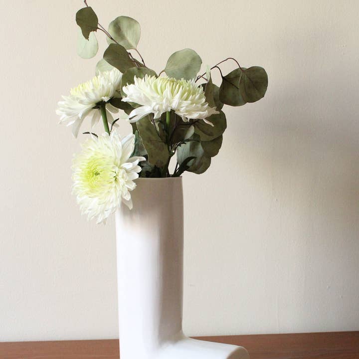 Ceramic Vase | Letter L for wholesale by Studio Patenaude