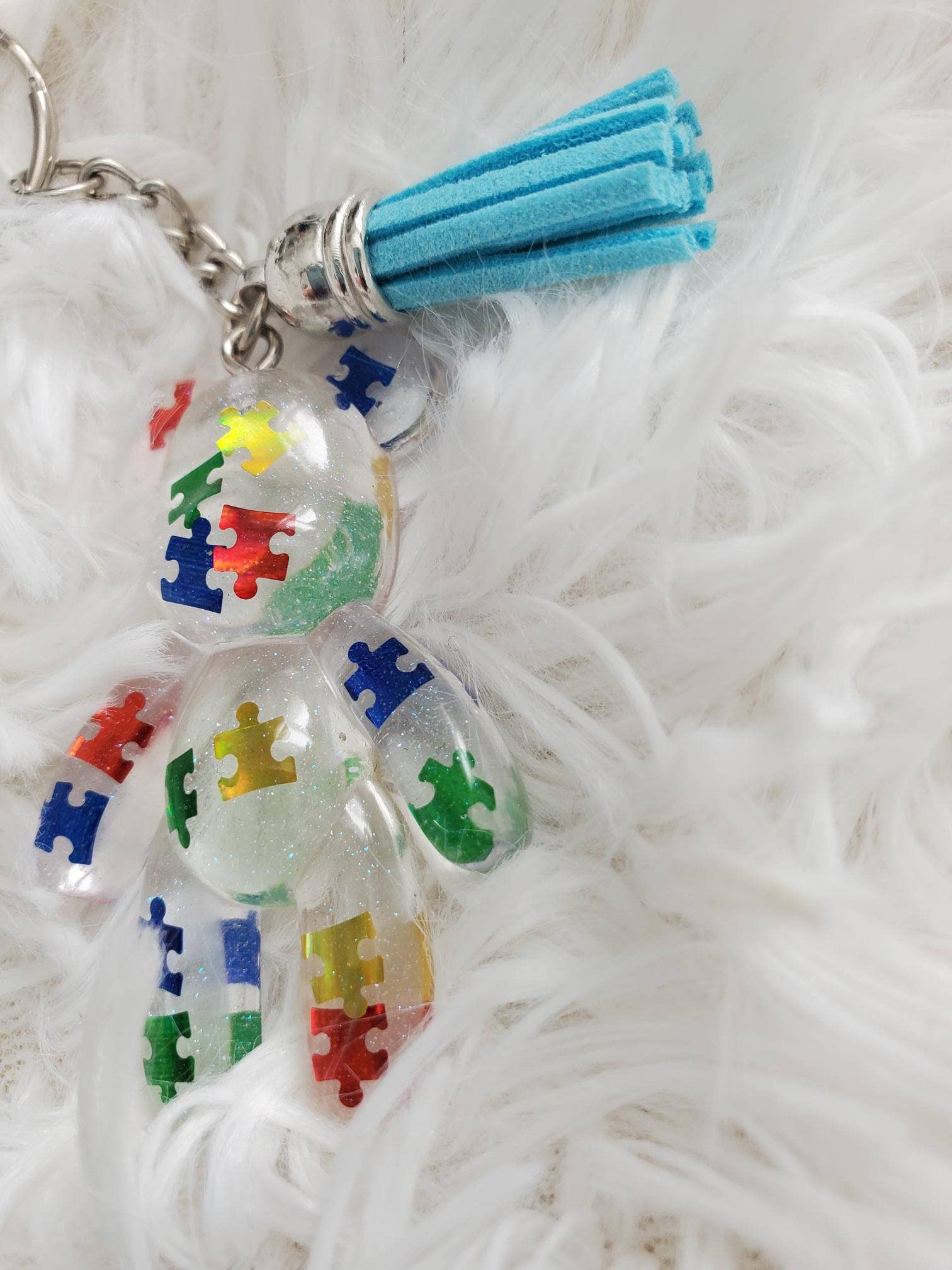 Tots And Tumblers Art – wholesale Keychain – Women's – Autism Awareness Resin Bear Keychain5