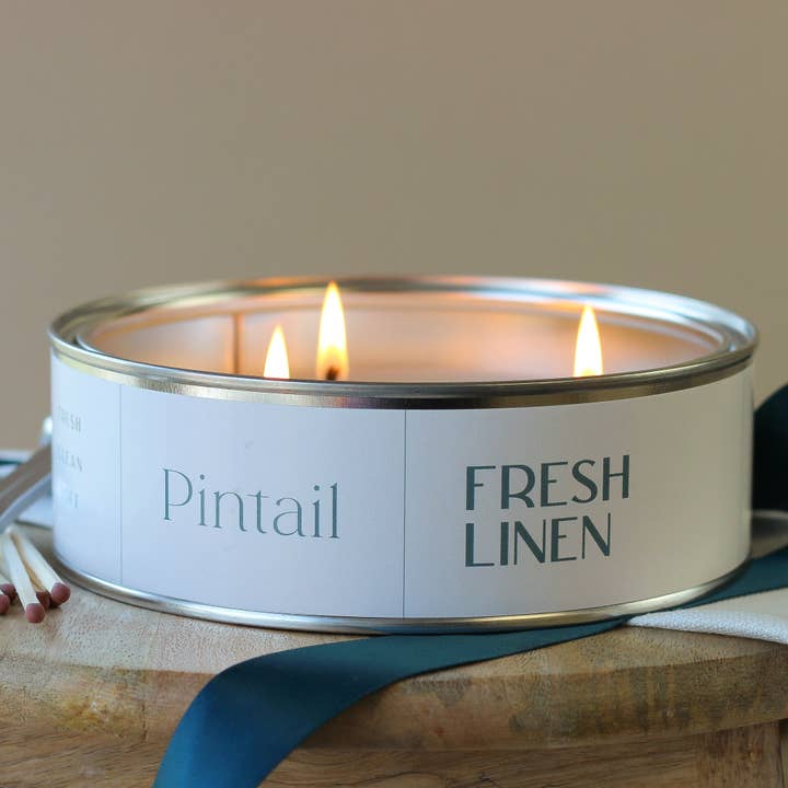 Linho Fresco Três Pavios por atacado de Pintail Candles | Avalon Home